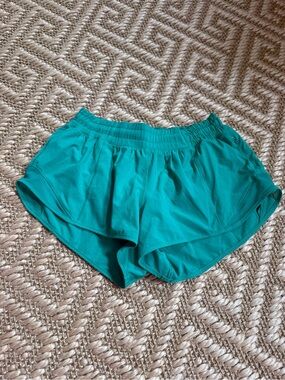 Green lululemon Hotty hot shorts